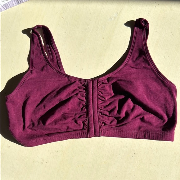 *NWT -(3) FRUIT OF THE LOOM BRAS - FRONT CLOSURE - PERFECT FOR AFTER A SURGERY - Picture 7 of 9